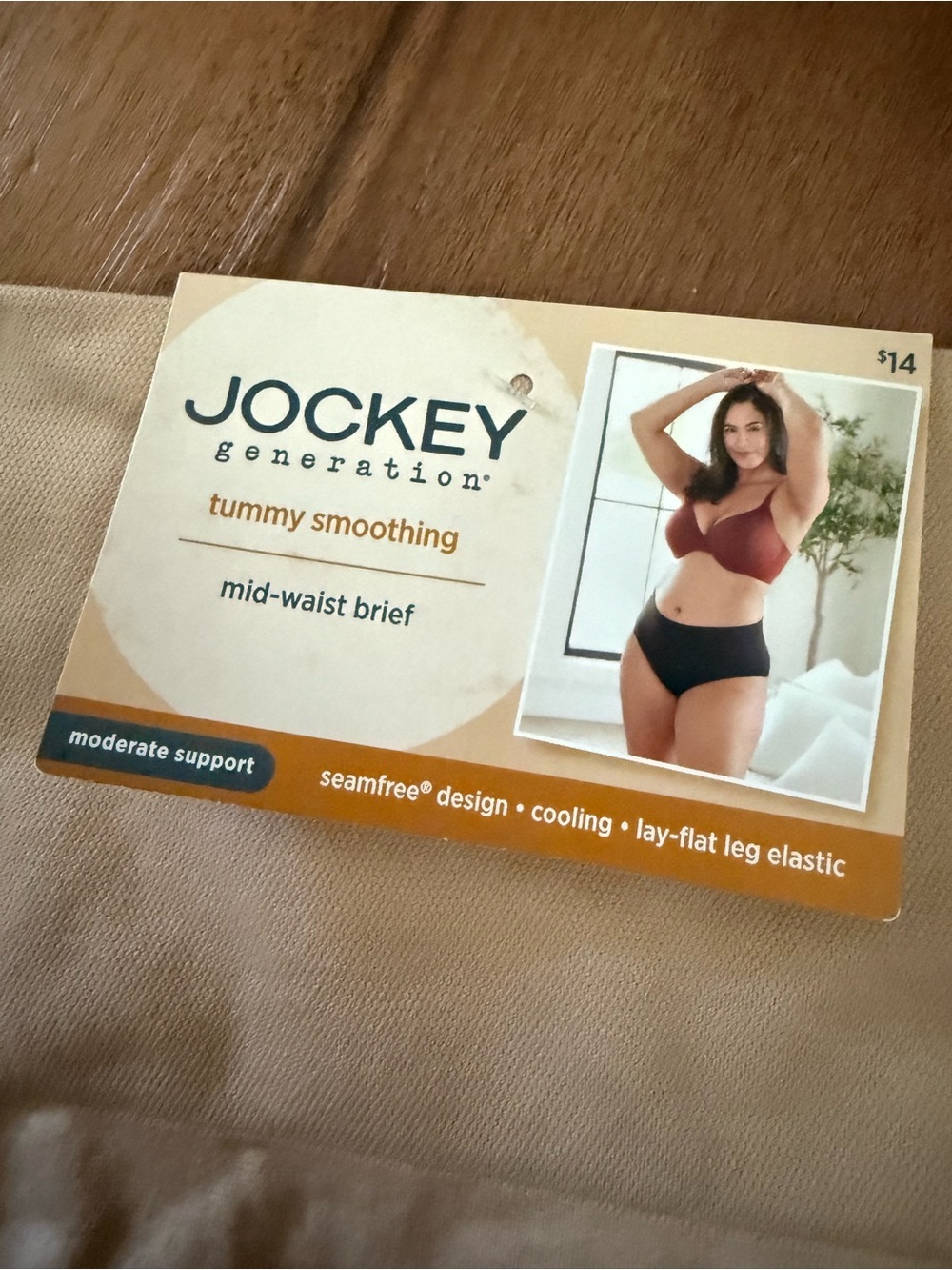 ๐ท๏ธ NWT Jockey Beige Mid Waist Brief - Tummy Smoothing size small - Picture 2 of 4
